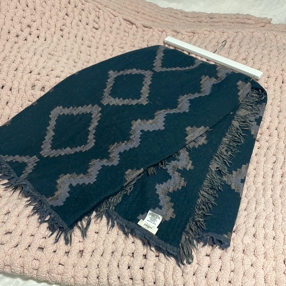 Wilfred scarf - Picture 1 of 3